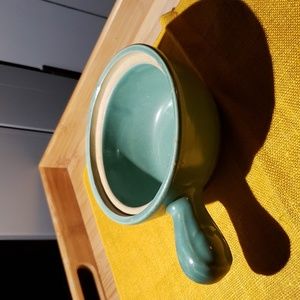 Usa pottery bowl 7in with handle